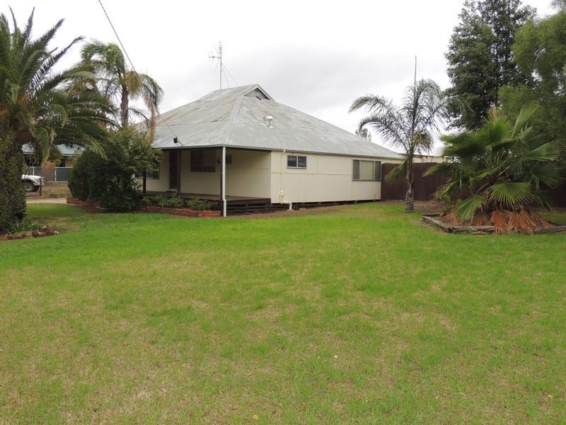 115 Stradbroke Avenue, Nyah VIC 3594