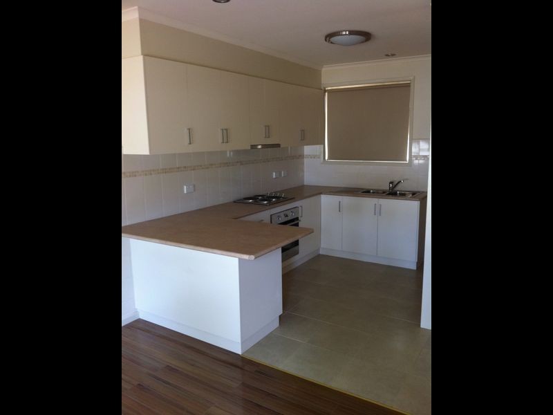 2/130 Thurla Street, Swan Hill VIC 3585