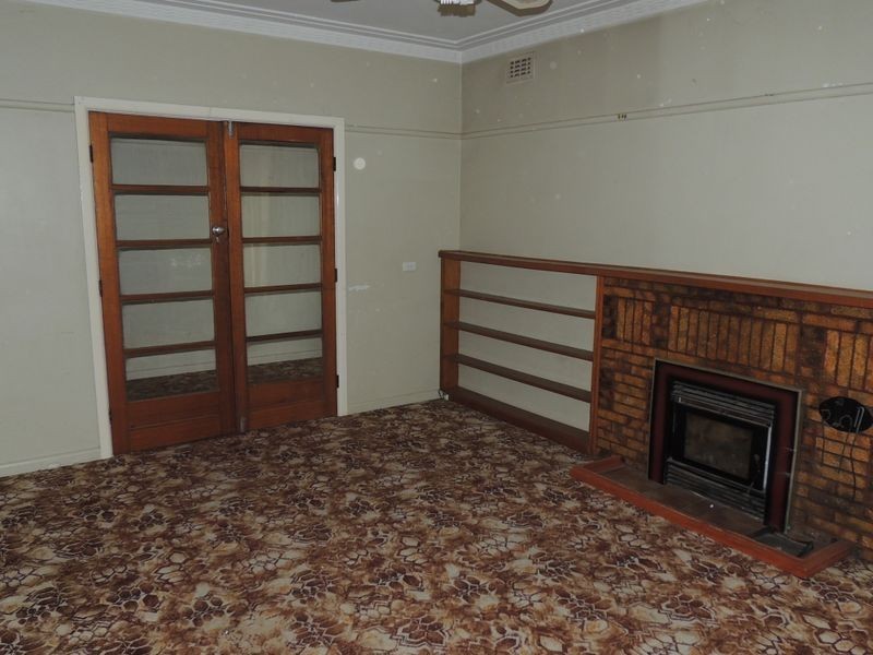 80 Stradbroke Avenue, Swan Hill VIC 3585