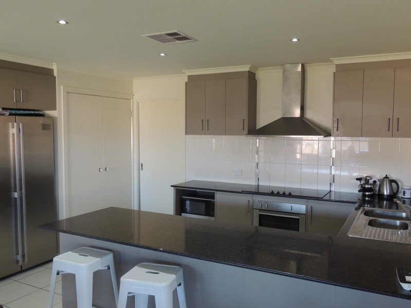 8 Manna Street, Swan Hill VIC 3585