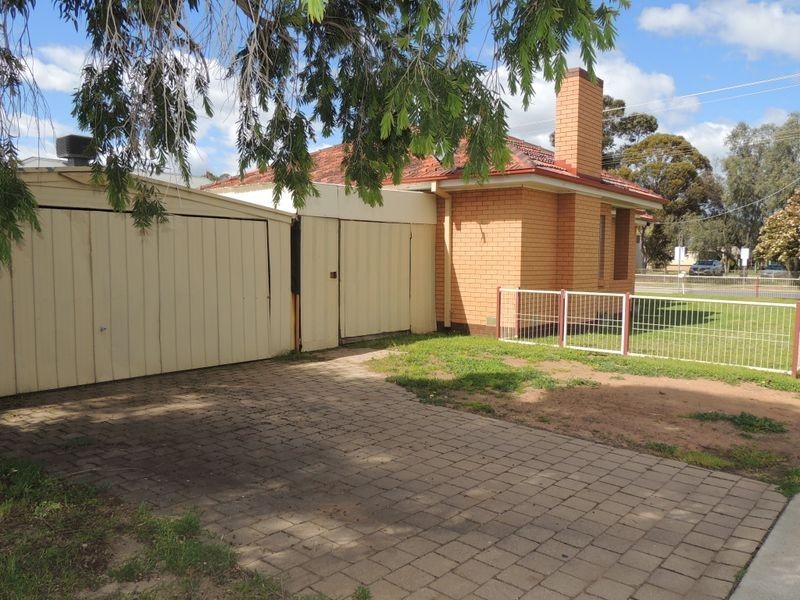 112 Gray Street, Swan Hill VIC 3585