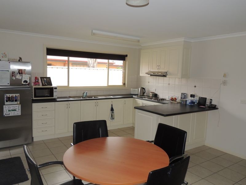 2/12 Wonnon Street, Swan Hill VIC 3585