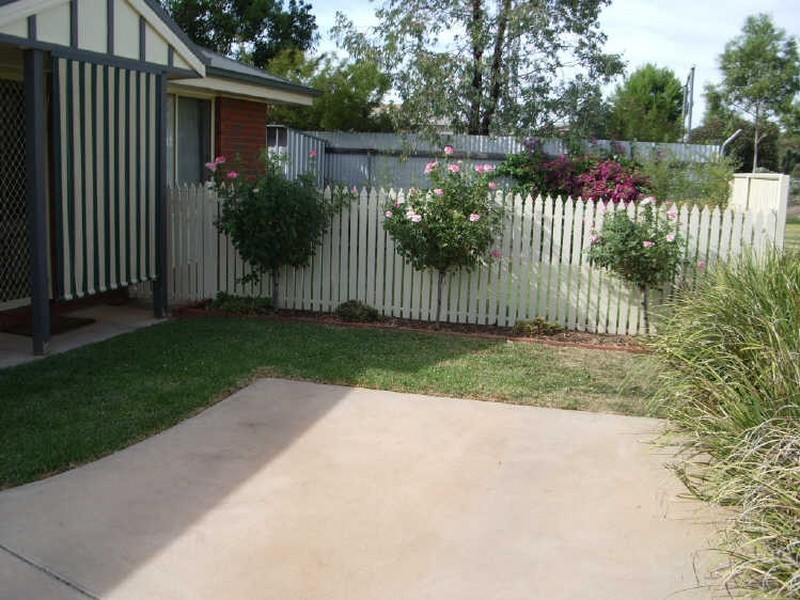 3/12 Wonnon Court, Swan Hill VIC 3585