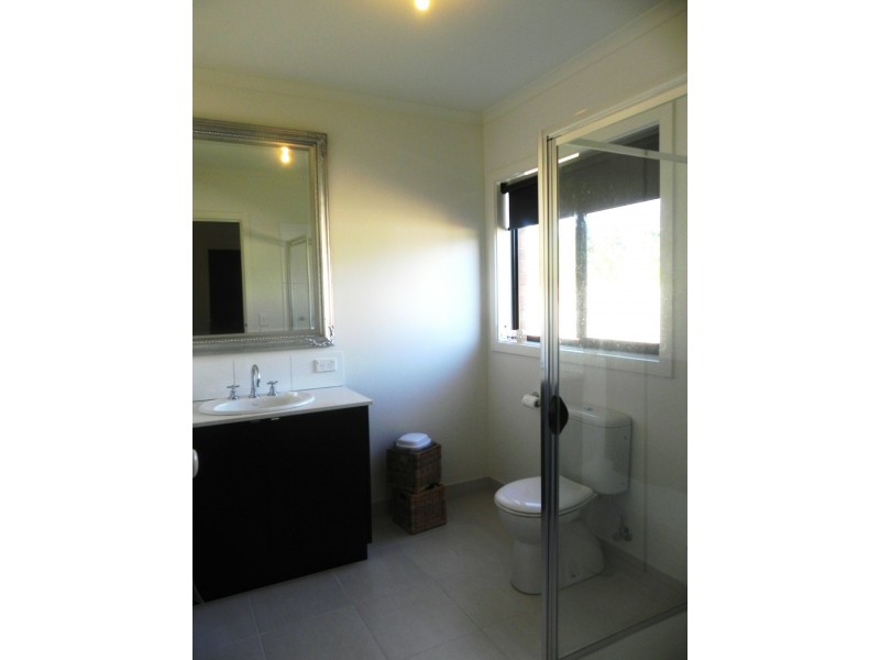 2 Dundas Lane, Swan Hill VIC 3585