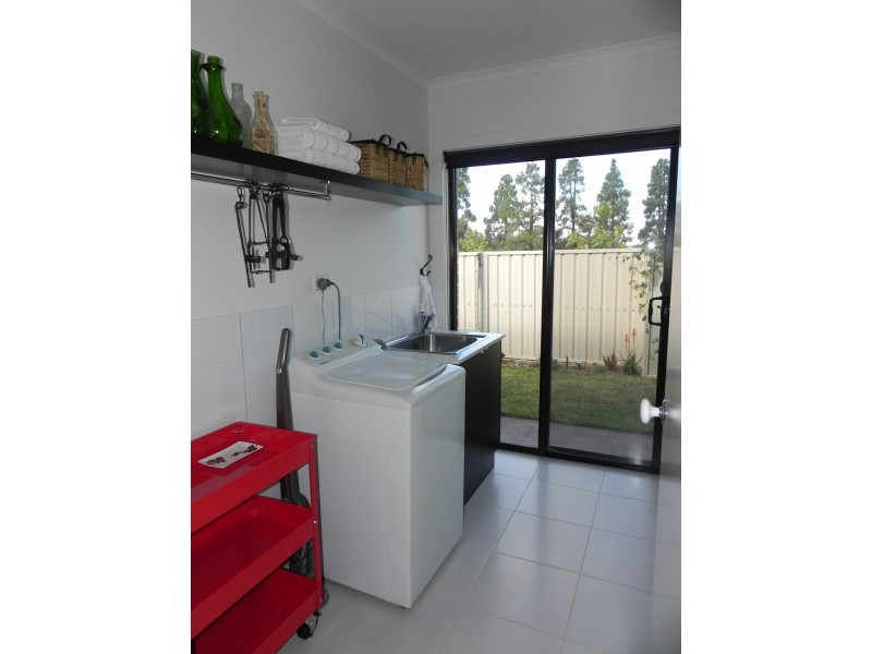 2 Dundas Lane, Swan Hill VIC 3585