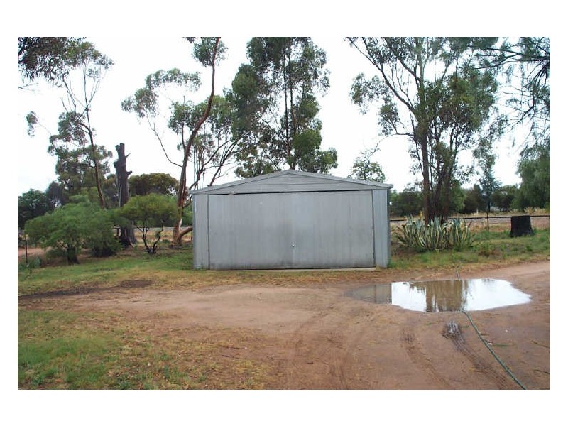 24 O’Connor Street, Nyah West VIC 3595