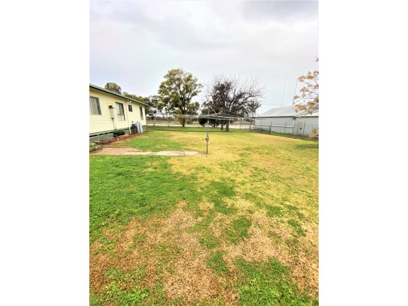 12 Koraleigh Road, Koraleigh NSW 2735