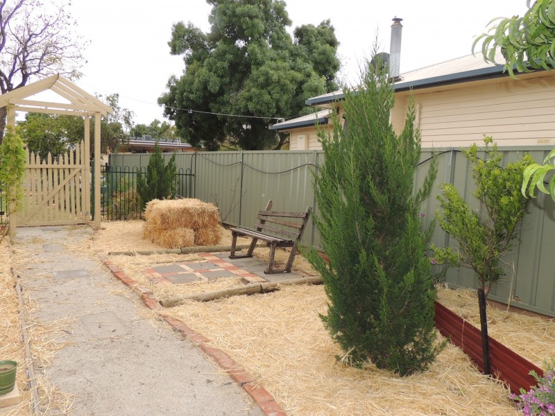 37 Gray Street, Swan Hill VIC 3585