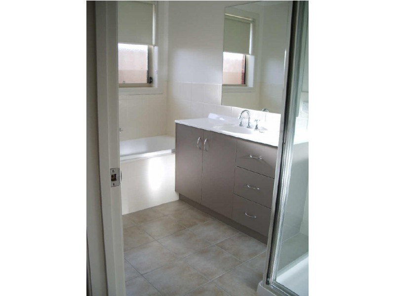 23 Dumosa Drive, Swan Hill VIC 3585