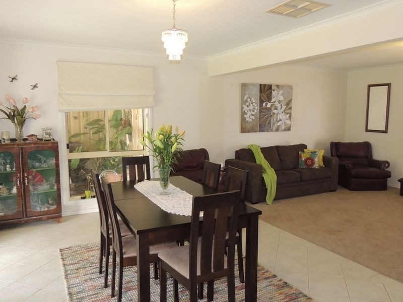 2/66 Poole Boulevard, Swan Hill VIC 3585