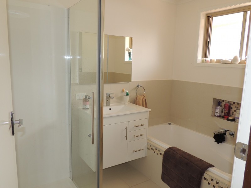 3 Mellor Grove, Swan Hill VIC 3585