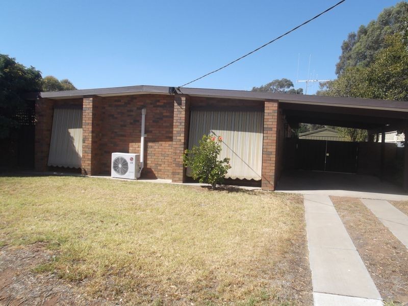 9 Douglas Avenue, Swan Hill VIC 3585
