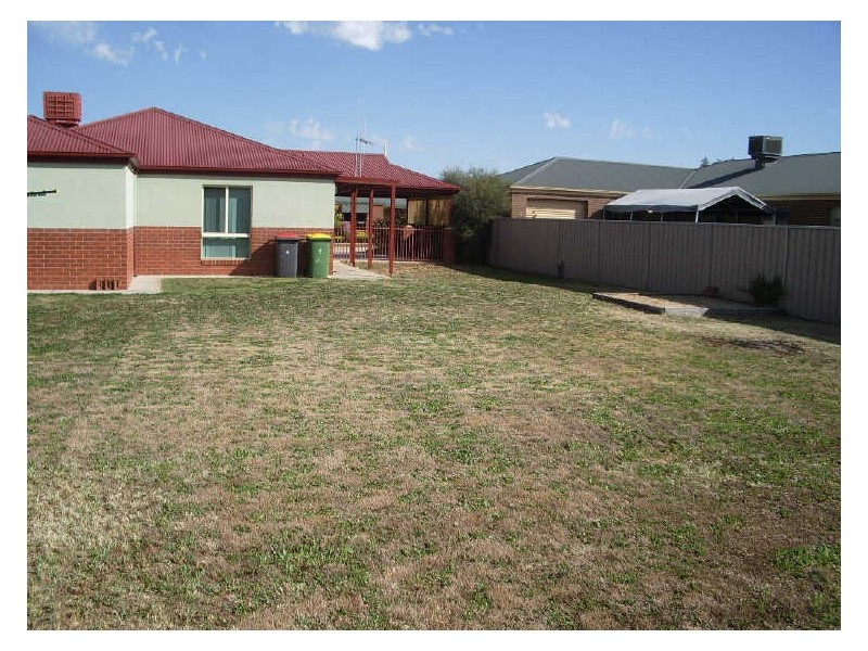 5 Dellar Court, Swan Hill VIC 3585