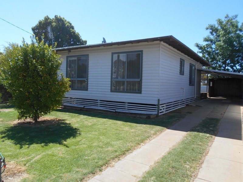 6 Lauer Crescent, Nyah West VIC 3595