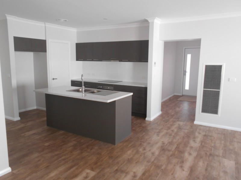 1B Kimberley Avenue, Swan Hill VIC 3585