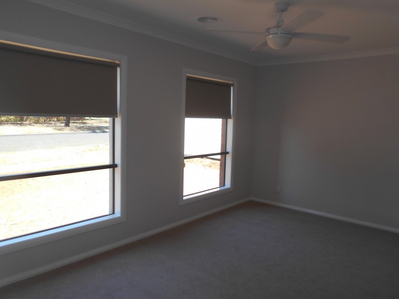 1B Kimberley Avenue, Swan Hill VIC 3585