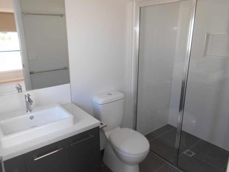 1B Kimberley Avenue, Swan Hill VIC 3585