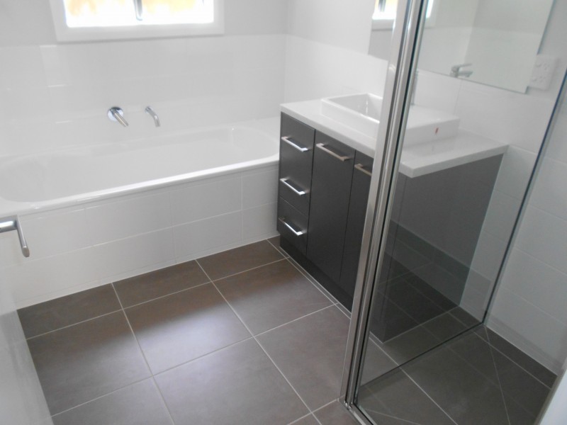 1B Kimberley Avenue, Swan Hill VIC 3585