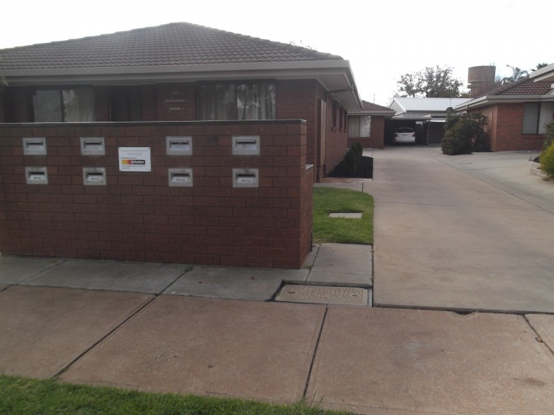 Unit 2/18 Gray Street, Swan Hill VIC 3585