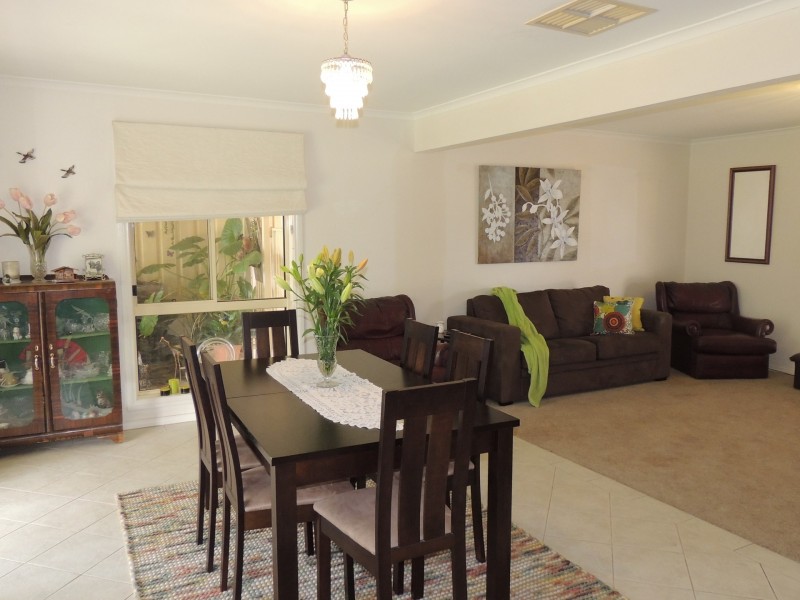 2/66 Poole Boulevard, Swan Hill VIC 3585