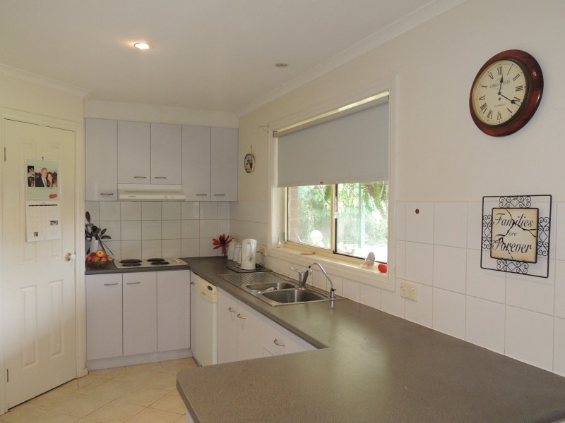 2/66 Poole Boulevard, Swan Hill VIC 3585