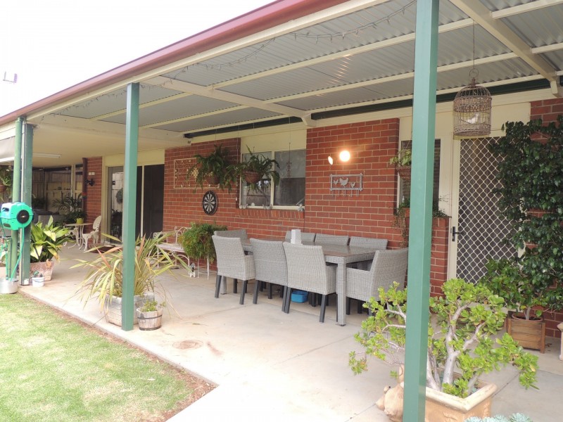 2/66 Poole Boulevard, Swan Hill VIC 3585