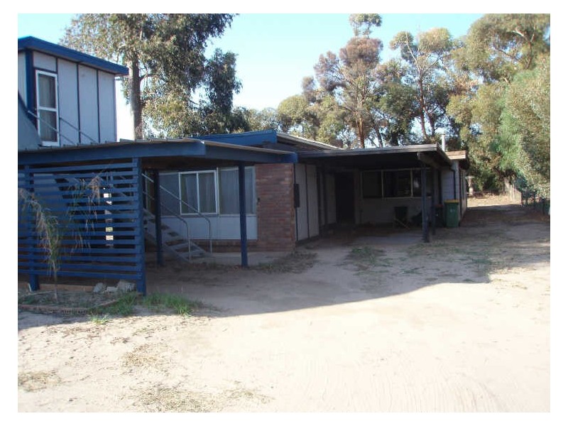 2/541 Lakeside Drive, Lake Boga VIC 3584