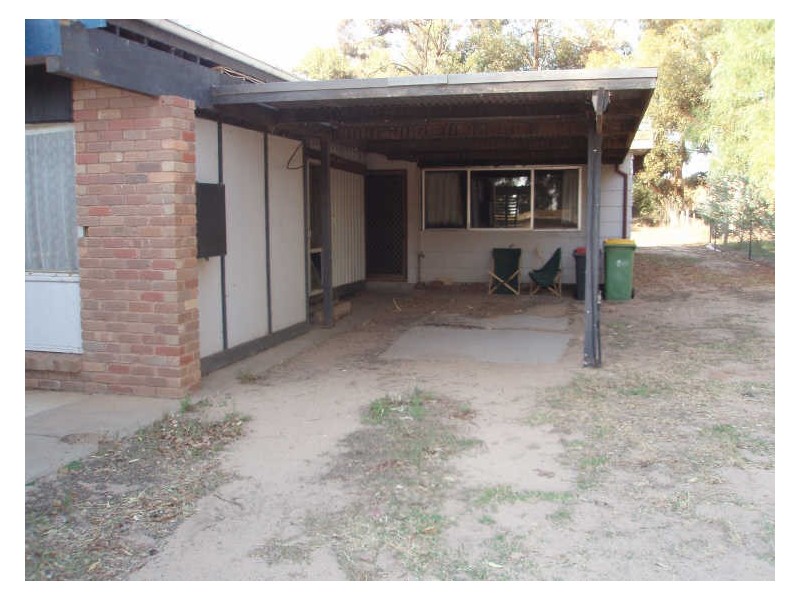 2/541 Lakeside Drive, Lake Boga VIC 3584