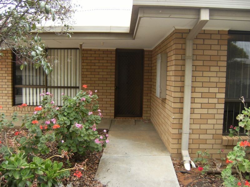 2/12 Poole Boulevard, Swan Hill VIC 3585