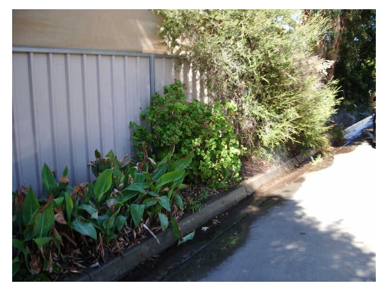 2/12 Poole Boulevard, Swan Hill VIC 3585