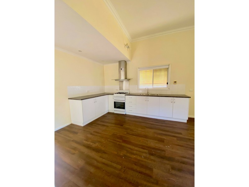 5 Tyrrell Street, Lake Boga VIC 3584