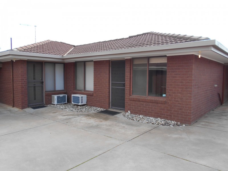 4/18 Gray Street, Swan Hill VIC 3585