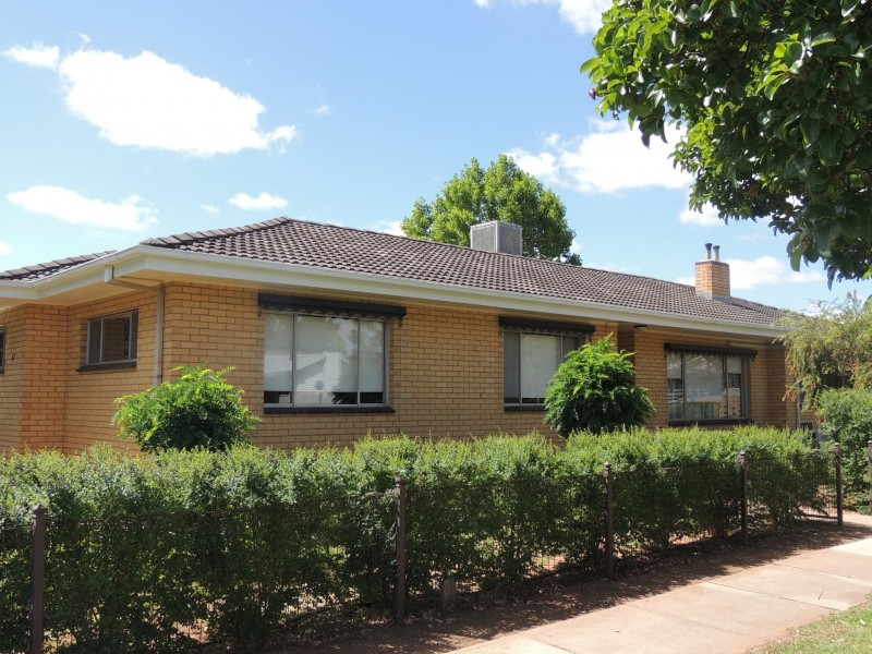 45 Boys Street, Swan Hill VIC 3585