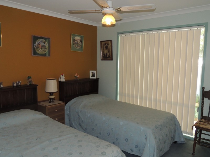 34 Poole Boulevard, Swan Hill VIC 3585