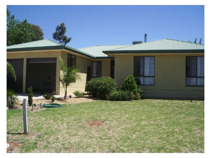 14 Grant Street, Tooleybuc NSW 2736