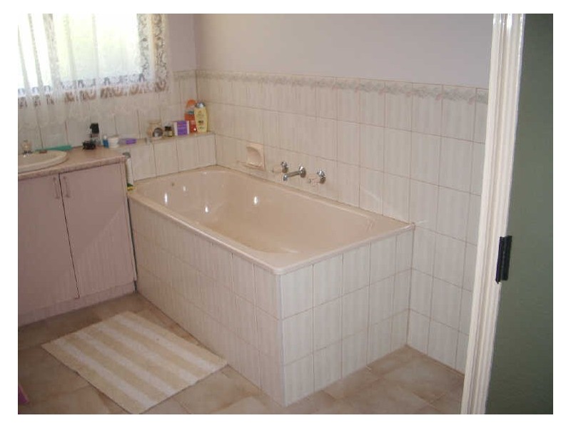 14 Grant Street, Tooleybuc NSW 2736