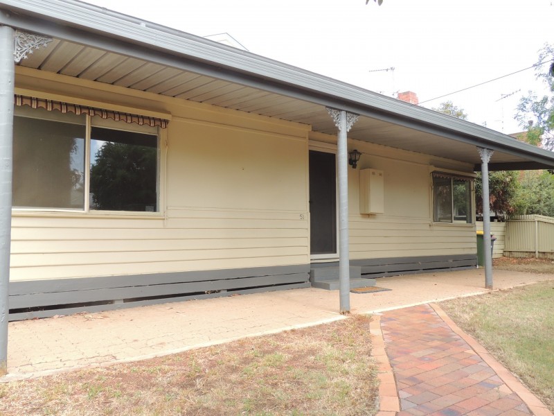 51 Donnington Street, Swan Hill VIC 3585