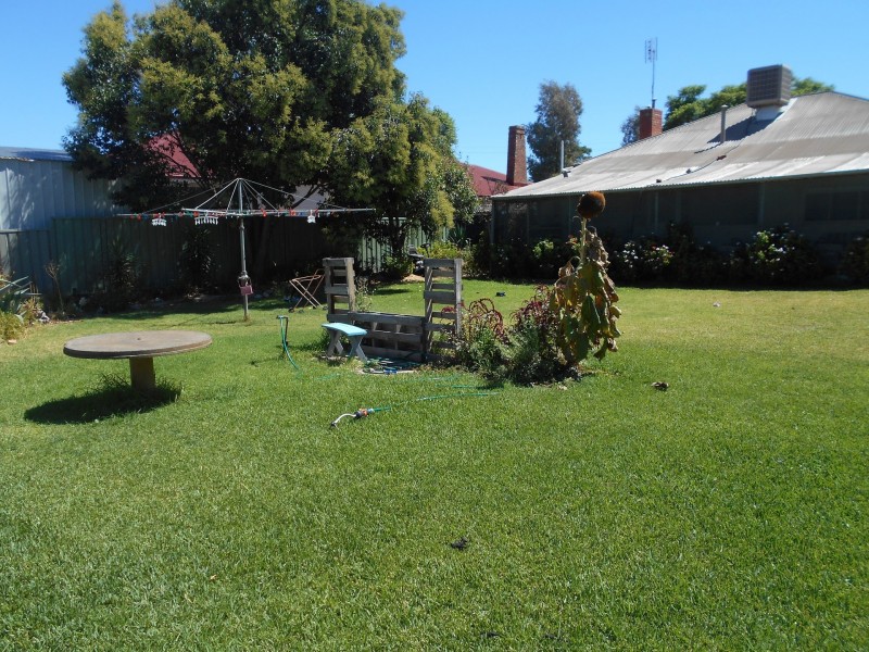 25 Boys Street, Swan Hill VIC 3585