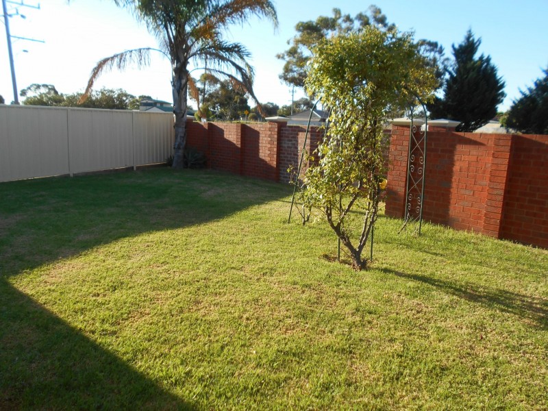 Unit 1/173 McCallum Street, Swan Hill VIC 3585