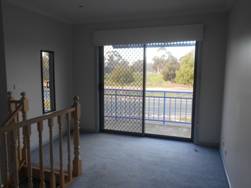 Unit 8/478 Campbell Street, Swan Hill VIC 3585