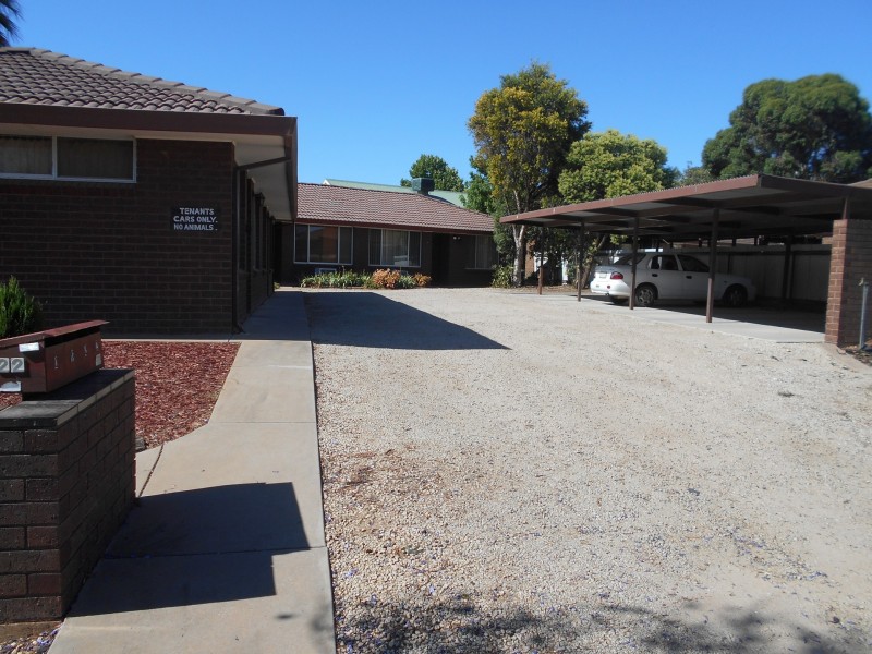Unit 2/22 Gray Street, Swan Hill VIC 3585