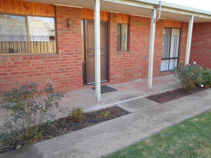 2/5 Parnee Street, Swan Hill VIC 3585