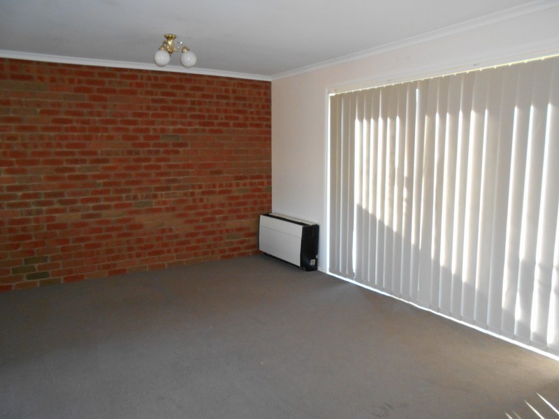 2/5 Parnee Street, Swan Hill VIC 3585