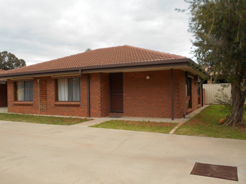 Unit 1/167 McCallum Street, Swan Hill VIC 3585