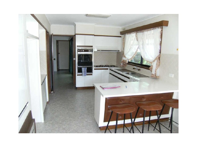 6 Standen Street, Swan Hill VIC 3585