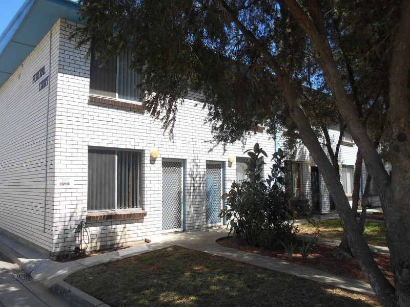 Unit 2/44 Palaroo Street, Swan Hill VIC 3585