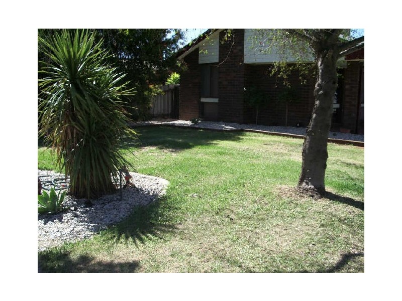 8 Adams Road, Swan Hill VIC 3585