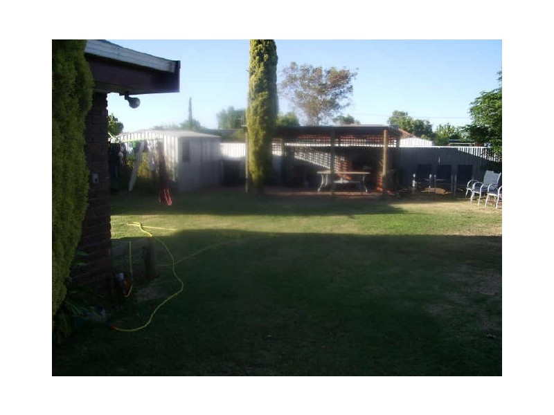 8 Adams Road, Swan Hill VIC 3585