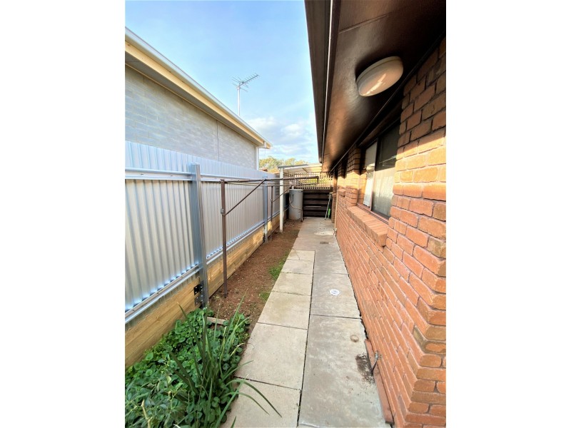 Unit 12/13 Naretha Street, Swan Hill VIC 3585