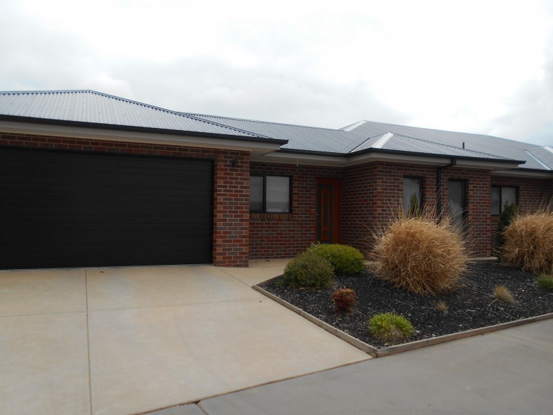 6 Heath Lane, Swan Hill VIC 3585
